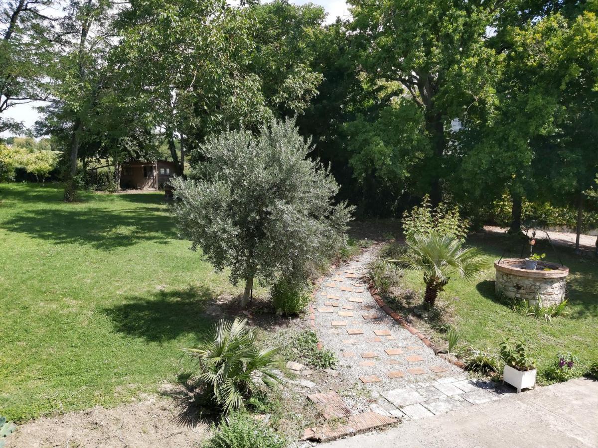Ô Nature chéris mes voeux avant qu'ils s'enfuient Francescas Exterior foto